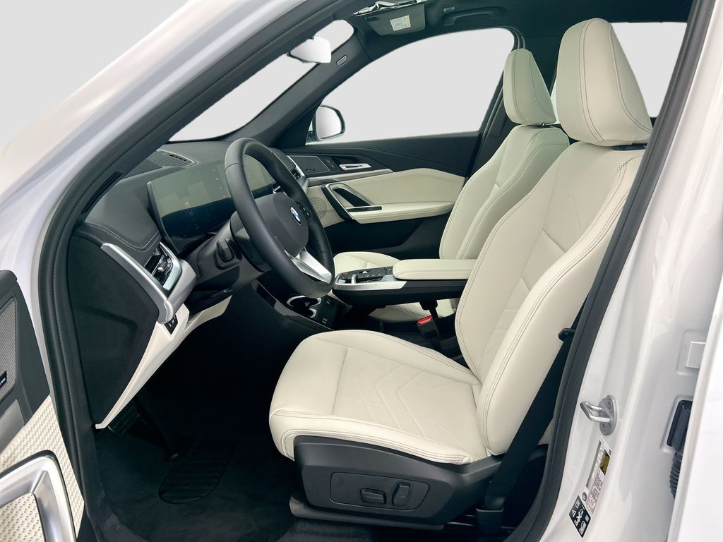 Thumbnail: 2026 BMW X1 - 17