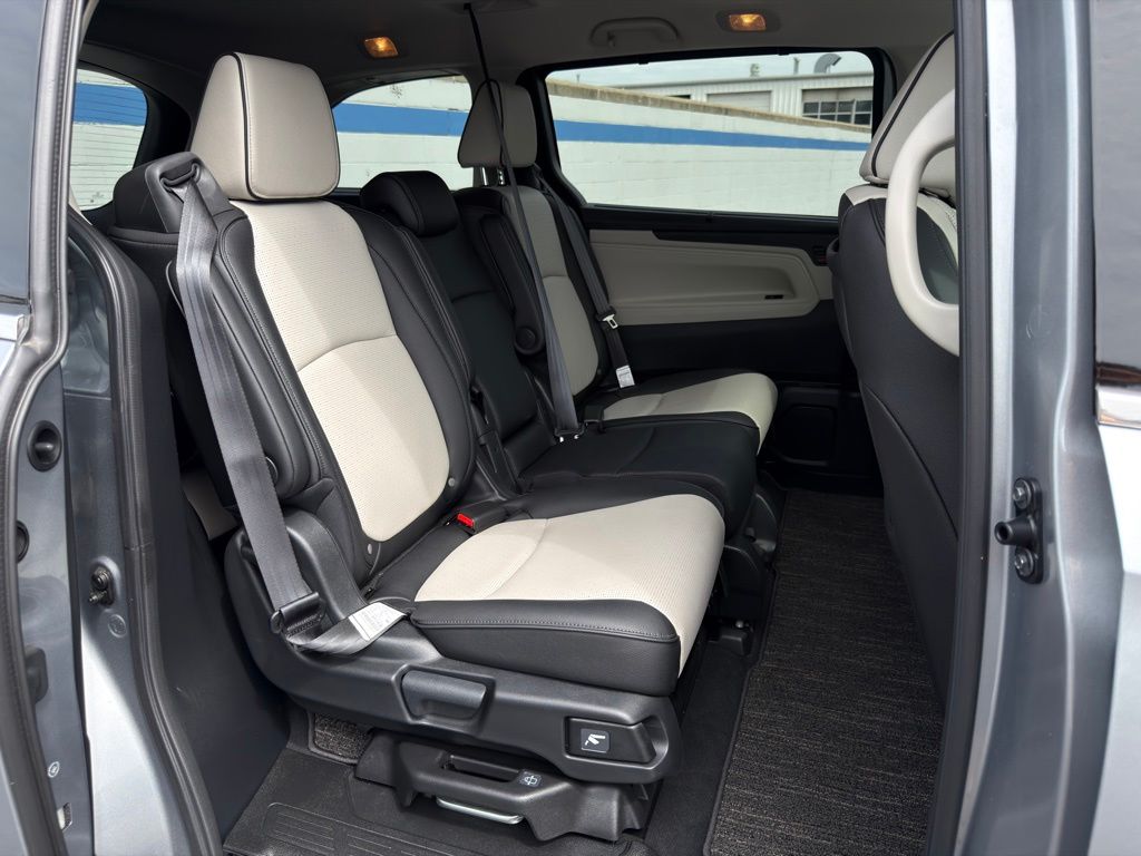 Thumbnail: 2026 Honda Odyssey - 22
