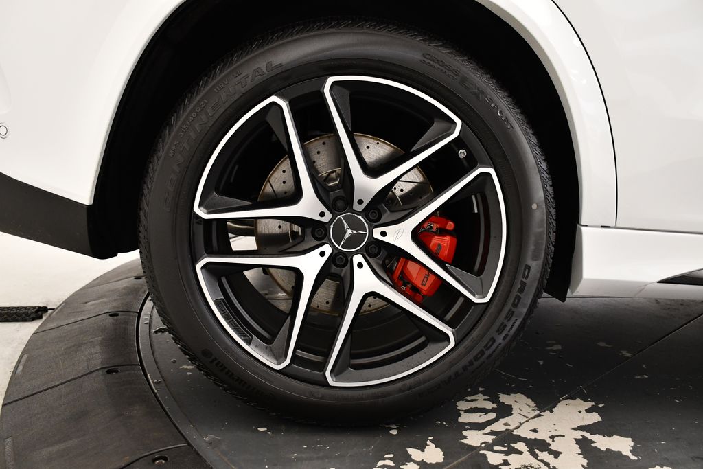 Thumbnail: 2025 Mercedes-Benz GLE - 15