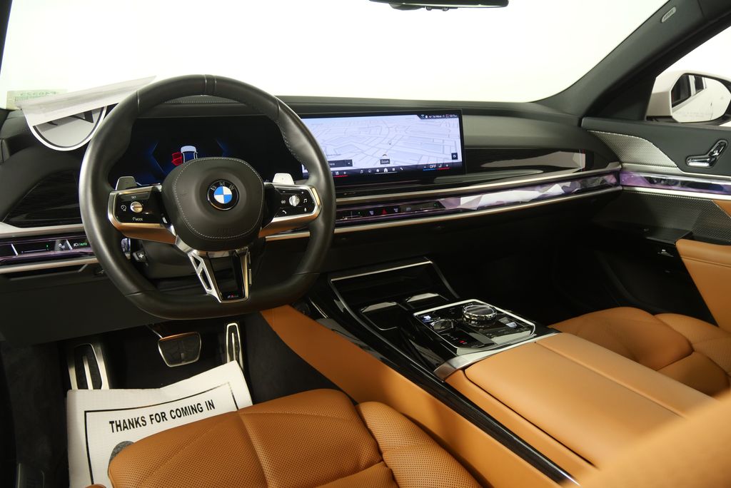 Thumbnail: 2024 BMW 7 Series - 21