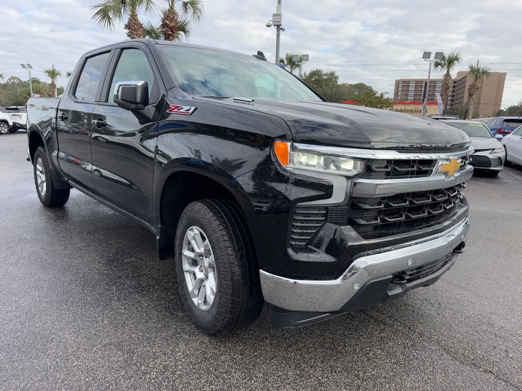 2025 Chevrolet Silverado 1500 LT 10