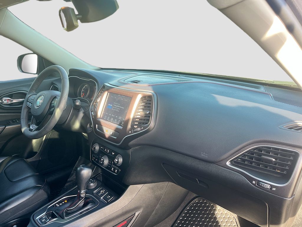 Used 2022 Gray Jeep Trailhawk image 27