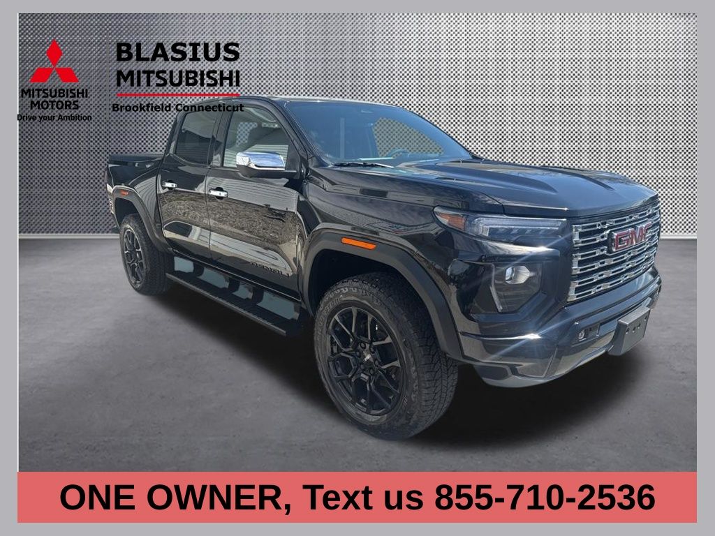 Onyx Black 2024 GMC Canyon Denali Crew Cab 4WD Pickup Truck Four-Wheel Drive 8-Speed Automatic