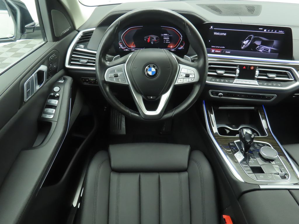 2021 BMW X7 xDrive40i 10