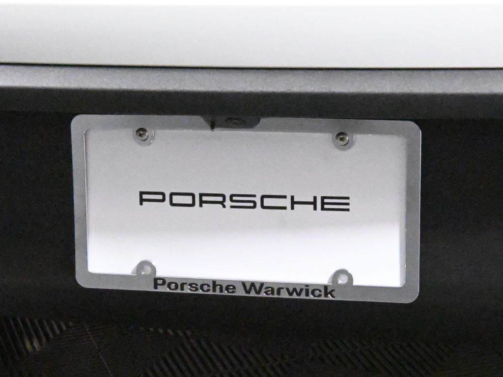 Thumbnail: 2026 Porsche Macan - 15