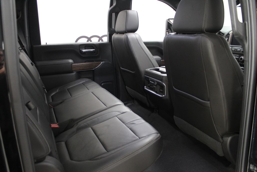 Thumbnail: 2020 Chevrolet Silverado 2500 - 25