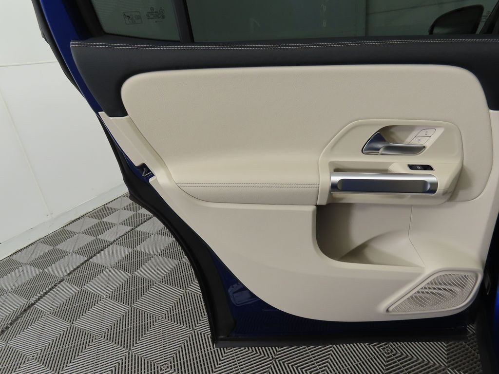 2022 Mercedes-Benz GLB 250 26