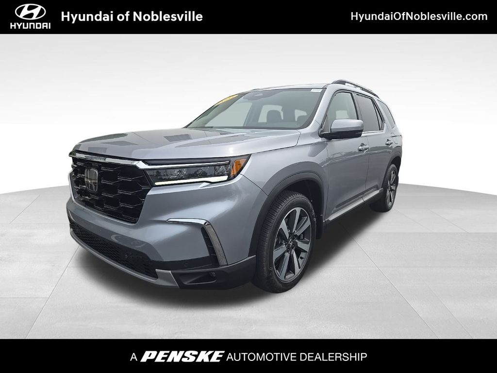 2023 Honda Pilot Touring Hero Image