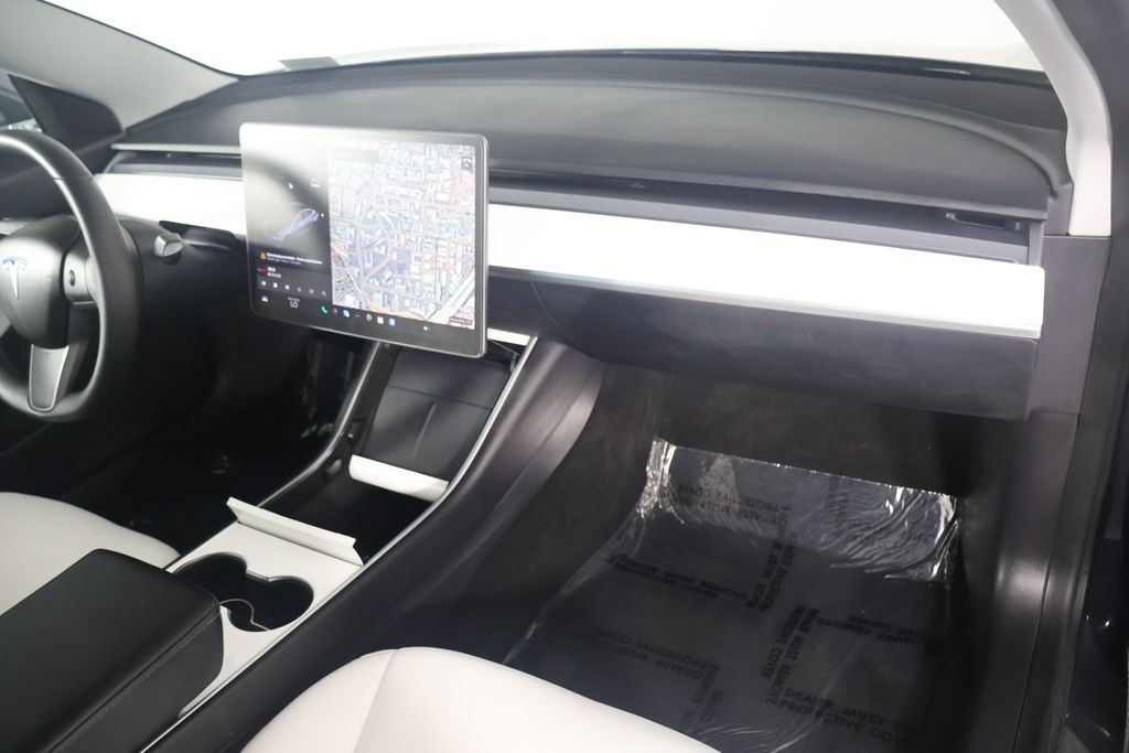 2020 Tesla Model 3 Standard Range 9
