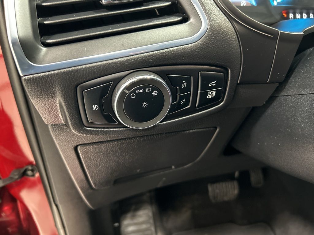 used 2024 Ford Edge car, priced at $26,815