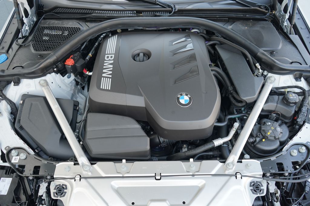 Thumbnail: 2025 BMW 4 Series - 21