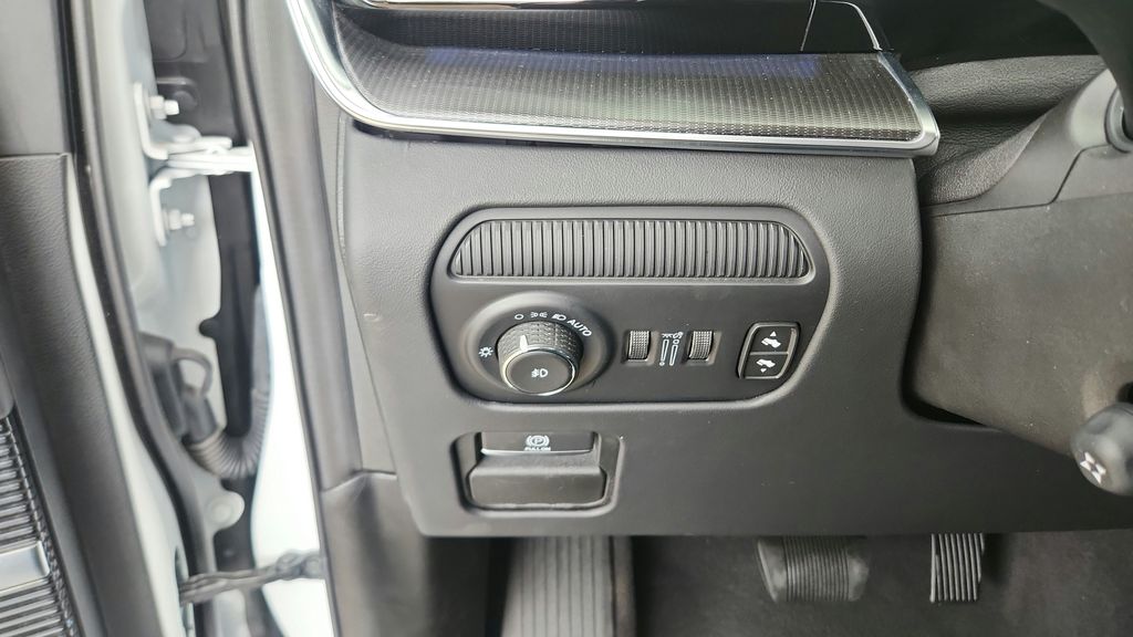 2024 Jeep Grand Wagoneer L