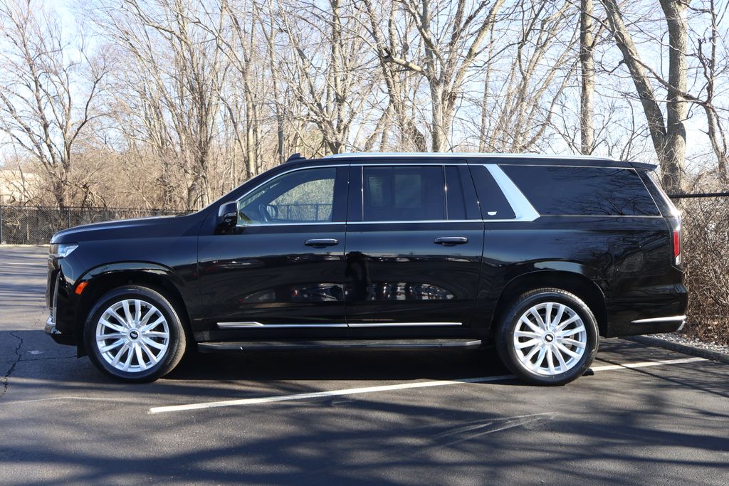 Thumbnail: 2024 Cadillac Escalade - 4