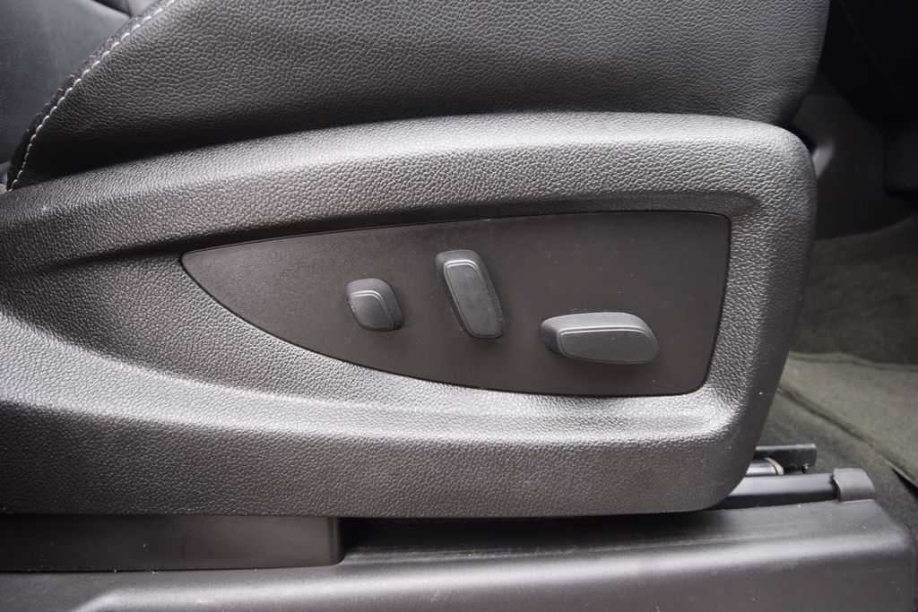 used 2016 Chevrolet Suburban car, priced at $11,000