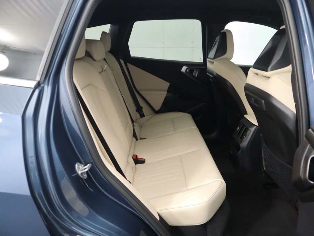 Thumbnail: 2026 BMW X3 - 23