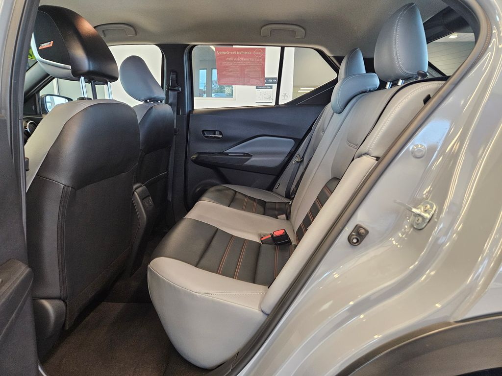 2023 Nissan Kicks SR