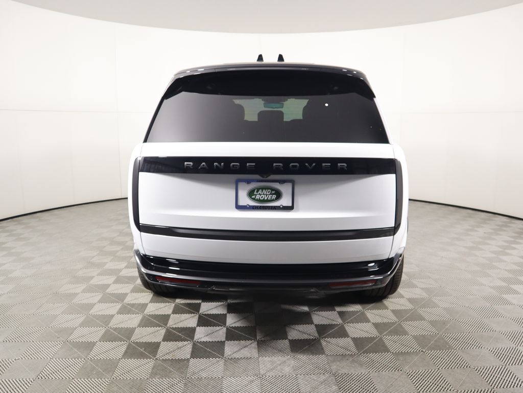 2025 Land Rover Range Rover SE 6