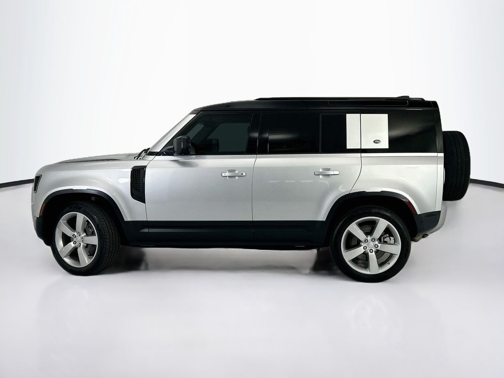 Thumbnail: 2020 Land Rover Defender - 8