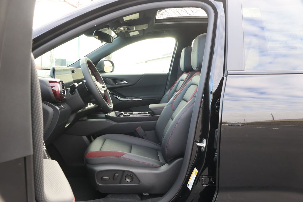 Thumbnail: 2026 Chevrolet Equinox - 14