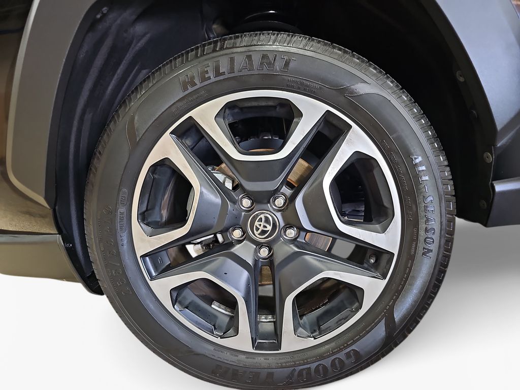 Used 2020 Toyota RAV4 SUV