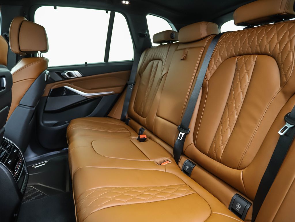 Thumbnail: 2026 BMW X5 - 23