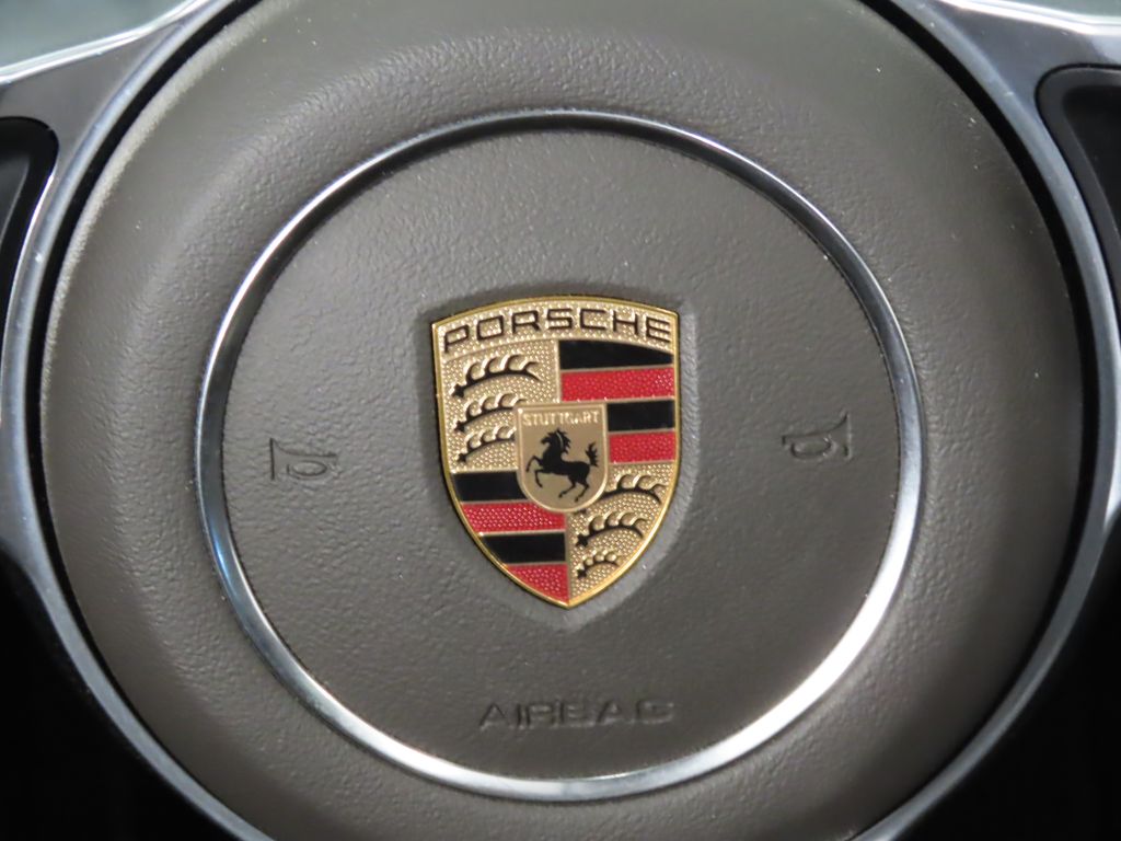 Thumbnail: 2017 Porsche 911 - 20