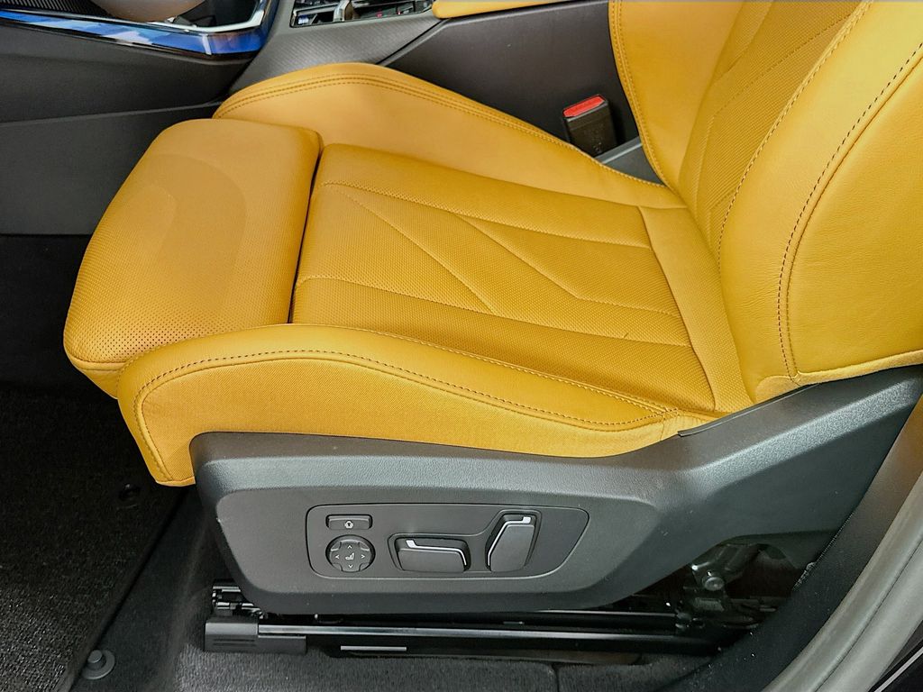 Thumbnail: 2026 BMW X3 - 21