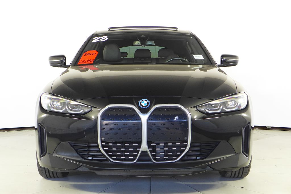 Thumbnail: 2023 BMW i4 - 3