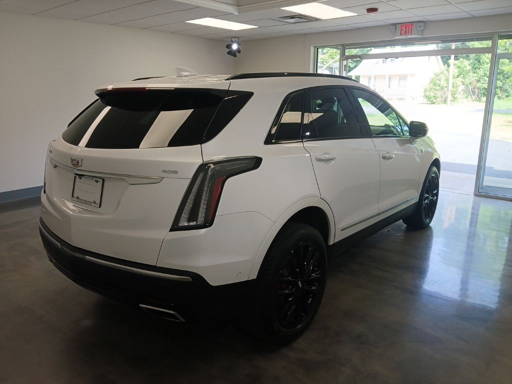 used 2022 Cadillac XT5 car, priced at $32,550