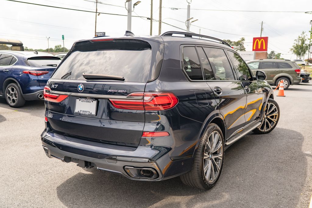 2022 BMW X7 xDrive40i photo