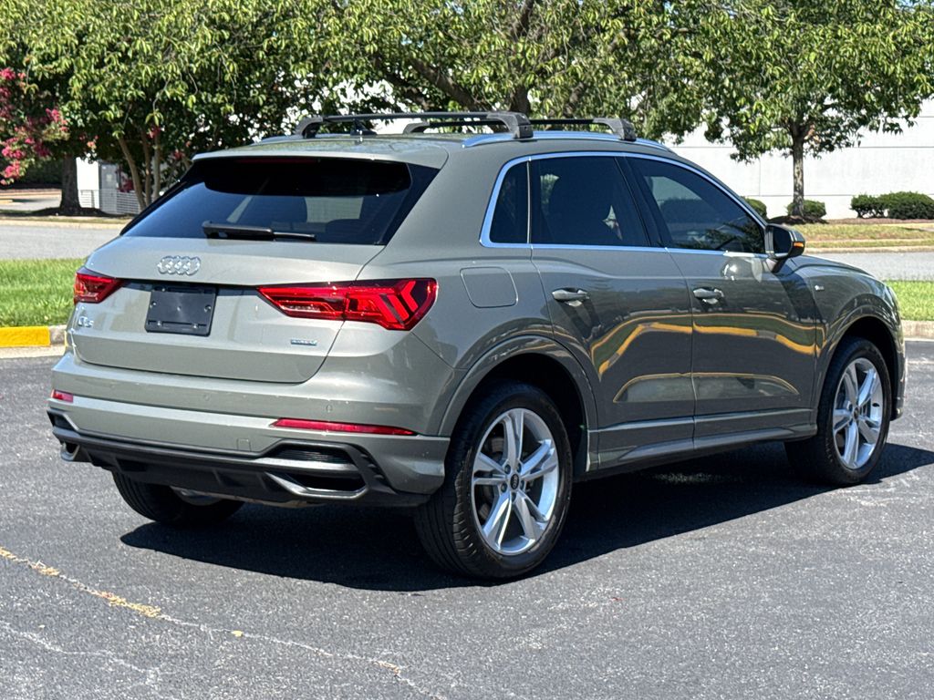 Thumbnail: 2023 Audi Q3 - 3