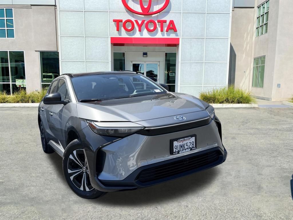 Used 2025 Toyota bZ4X XLE with VIN JTMAAAAA4SA068734 for sale in Long Beach, CA