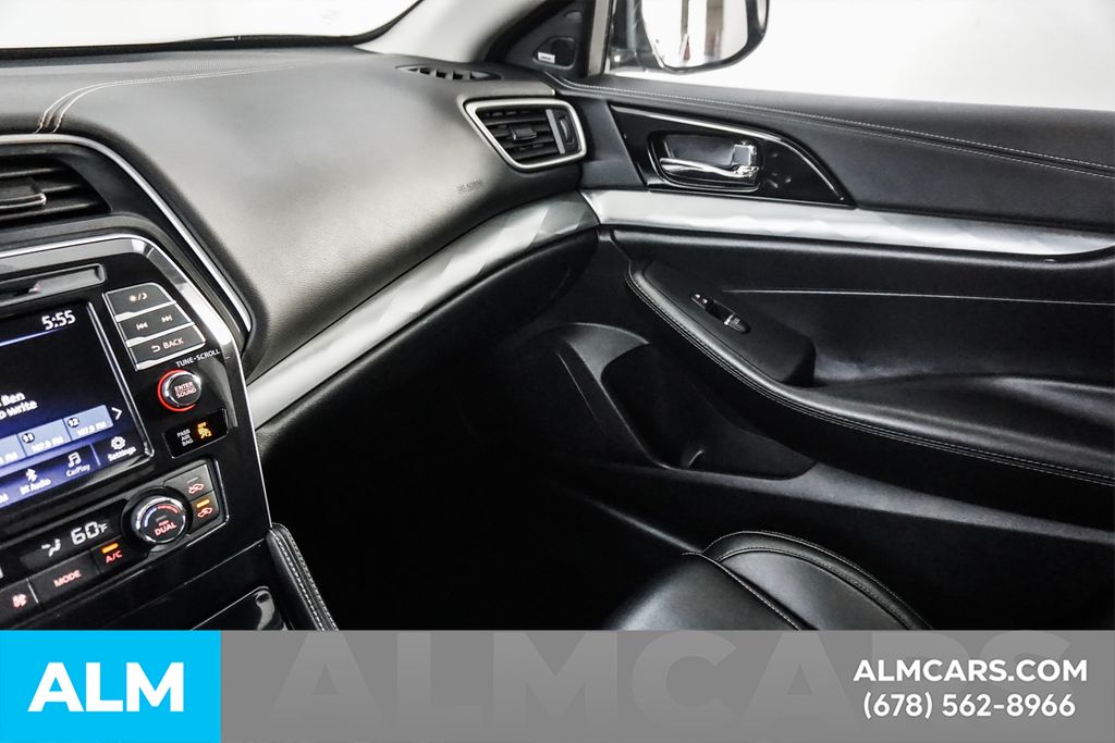 Used 2023 Black Nissan 3.5 SL image 42