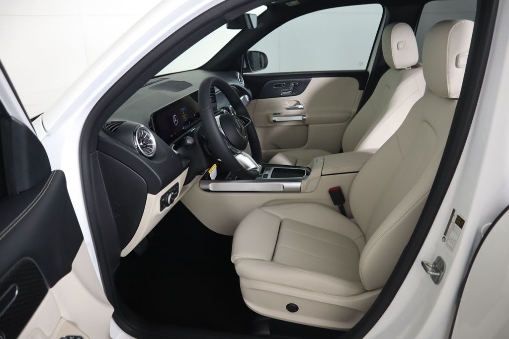 Thumbnail: 2025 Mercedes-Benz GLB - 19