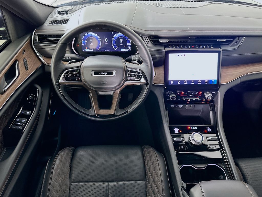 Thumbnail: 2024 Jeep Grand Cherokee - 23