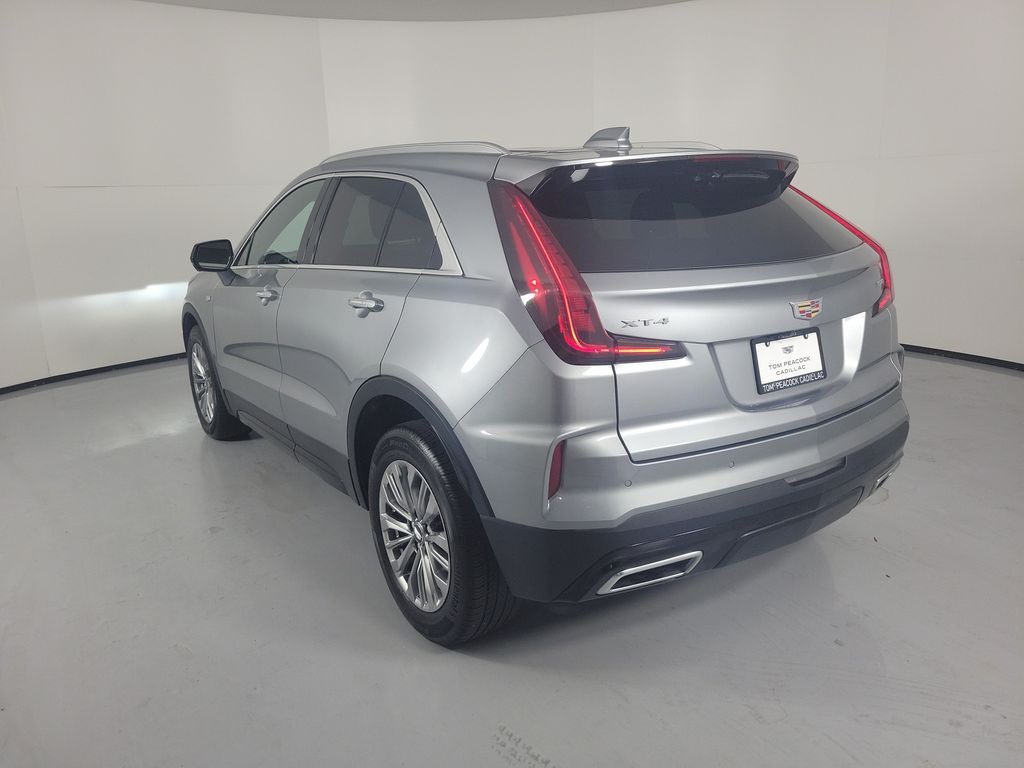 2025 Cadillac XT4 Premium Luxury - 2