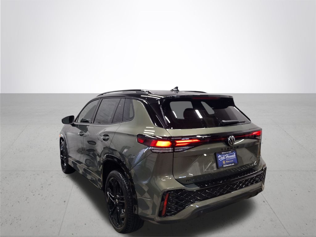 2025 Volkswagen Tiguan 2.0T SE R-Line Black