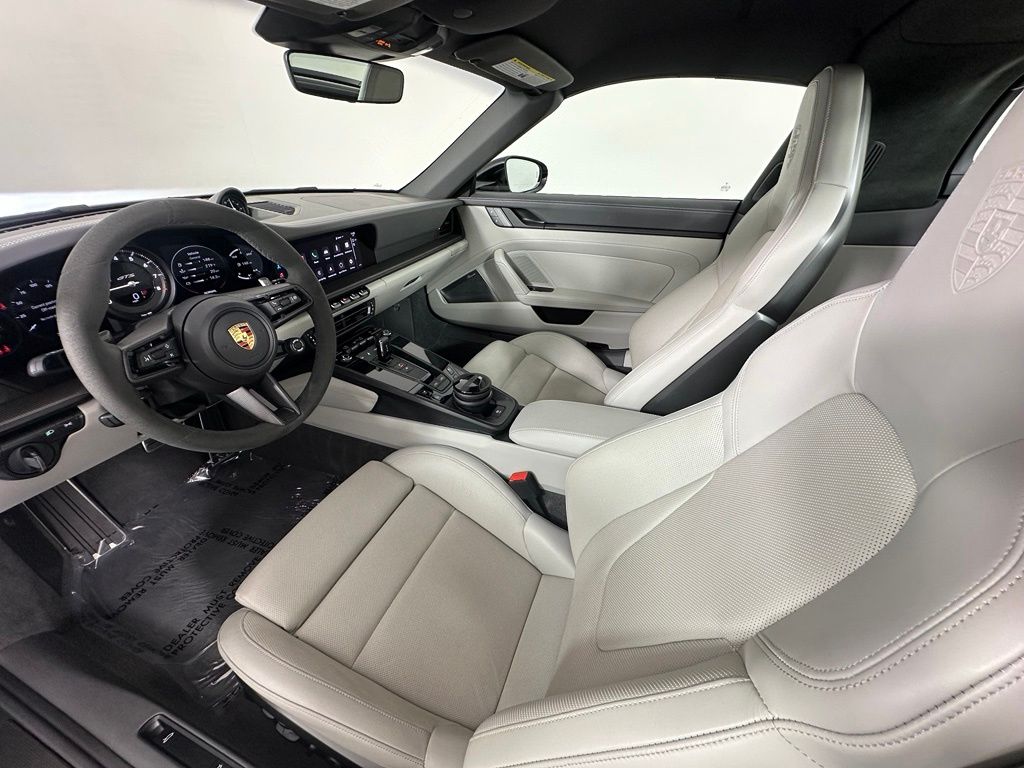 Thumbnail: 2024 Porsche 911 - 4