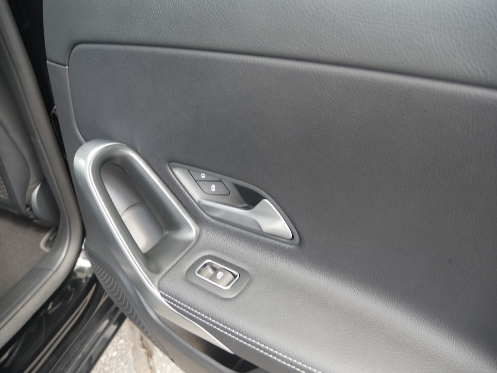 Thumbnail: 2022 Mercedes-Benz A-Class - 25