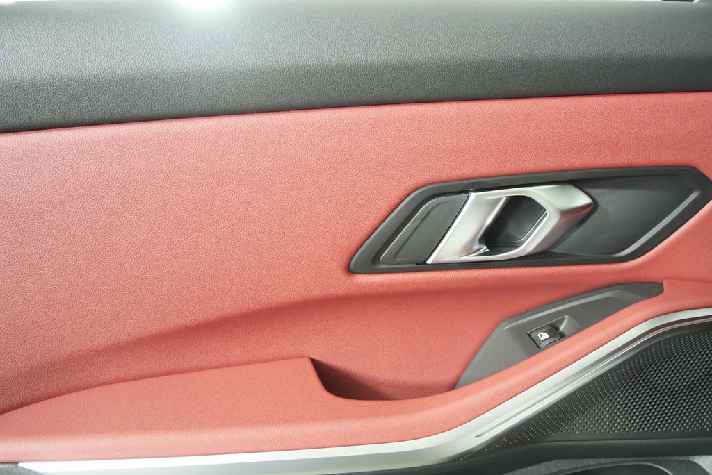 Thumbnail: 2026 BMW 3 Series - 13
