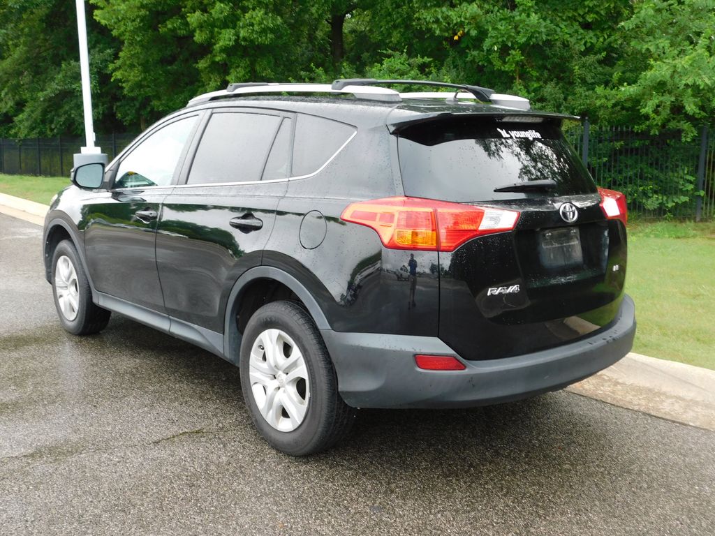 2014 Toyota RAV4 LE 3
