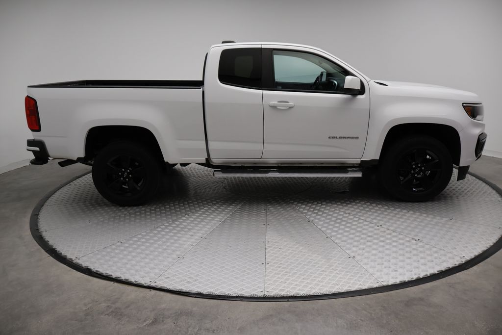 Thumbnail: 2022 Chevrolet Colorado - 7