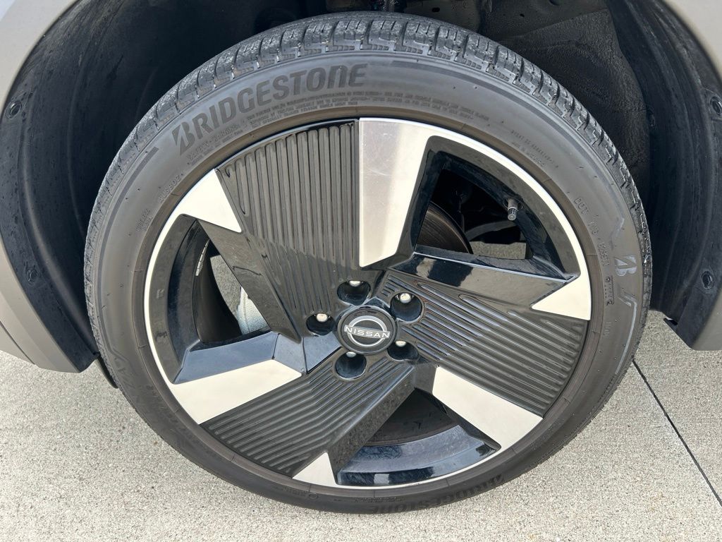Used 2025 Nissan Kicks SUV