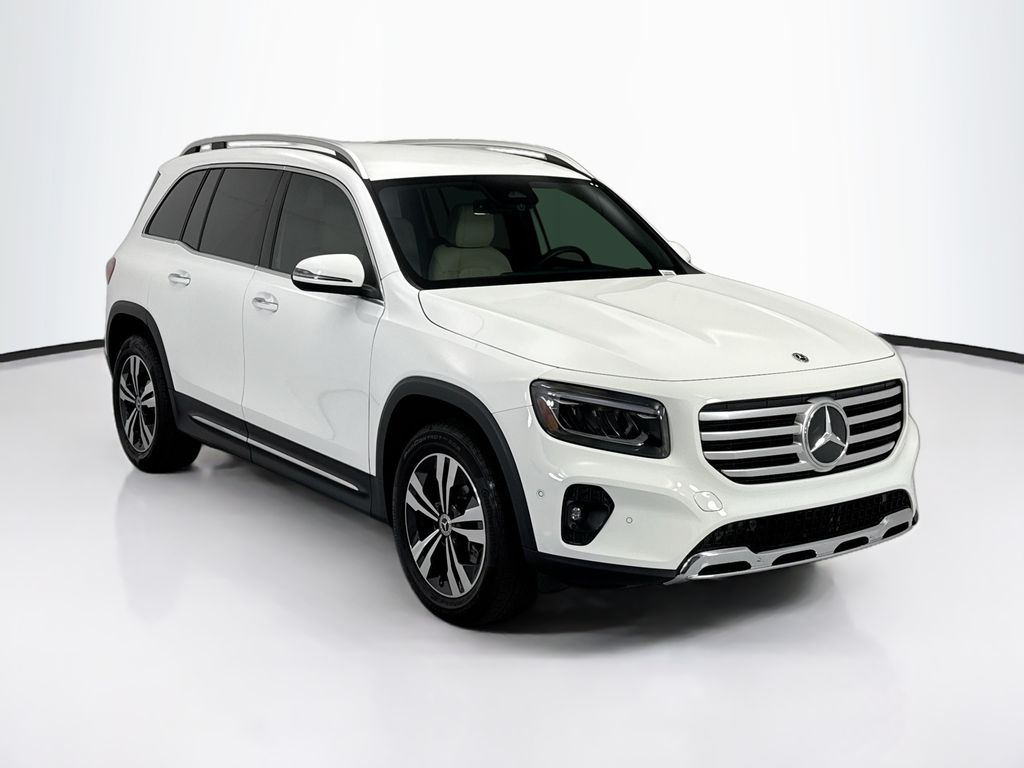 Certified Used 2025 White Mercedes-Benz GLB 250 image 3