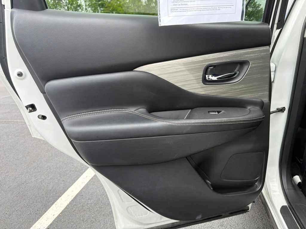 Thumbnail: 2017 Nissan Murano - 20