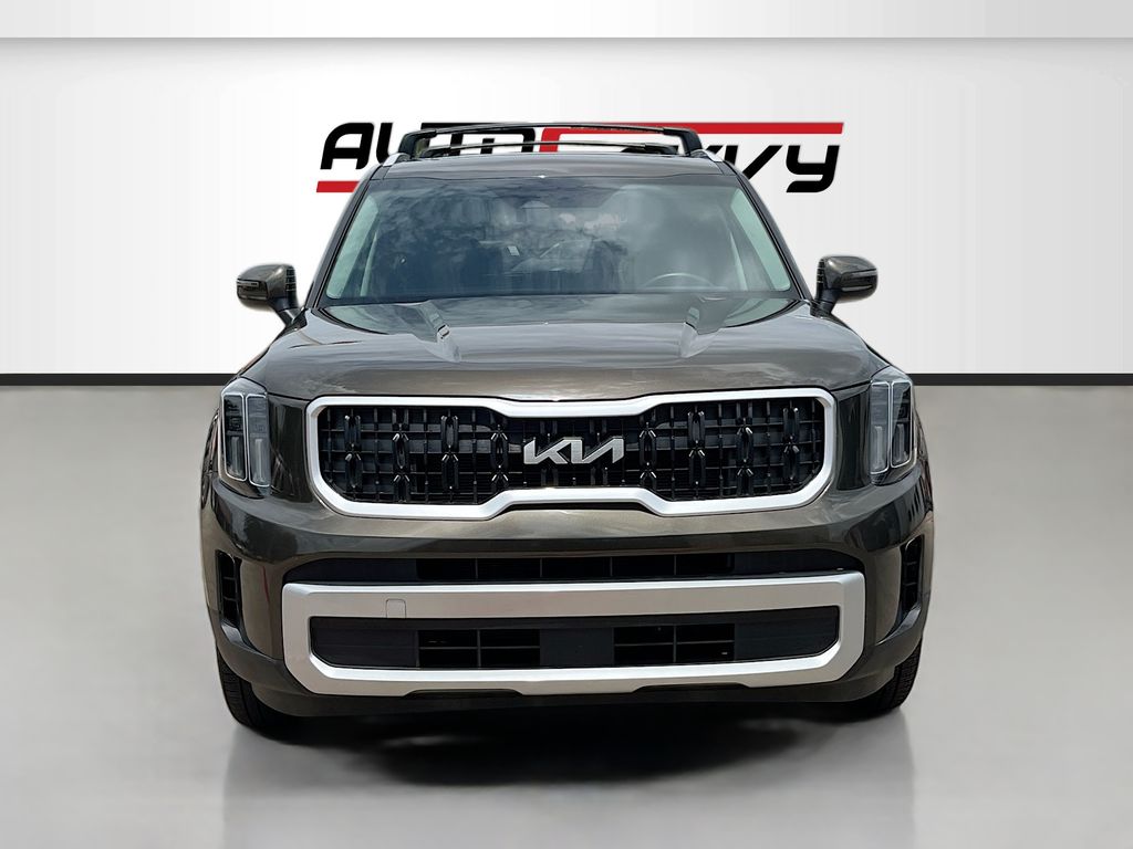 Used 2024 Green Kia EX image 2