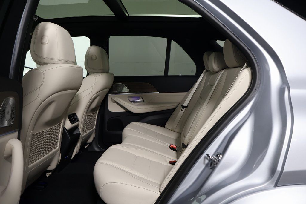 Thumbnail: 2026 Mercedes-Benz GLE - 6