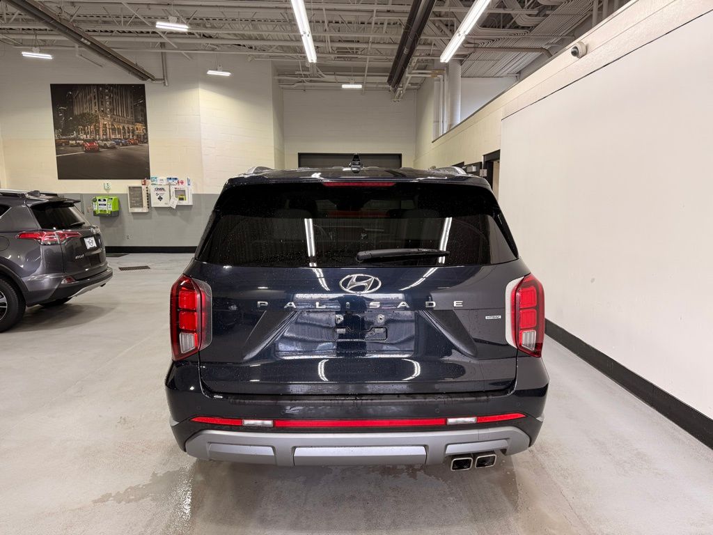 Thumbnail: 2023 Hyundai Palisade - 4