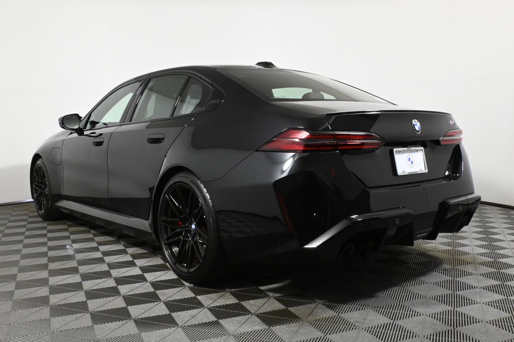 Thumbnail: 2025 BMW M5 - 5