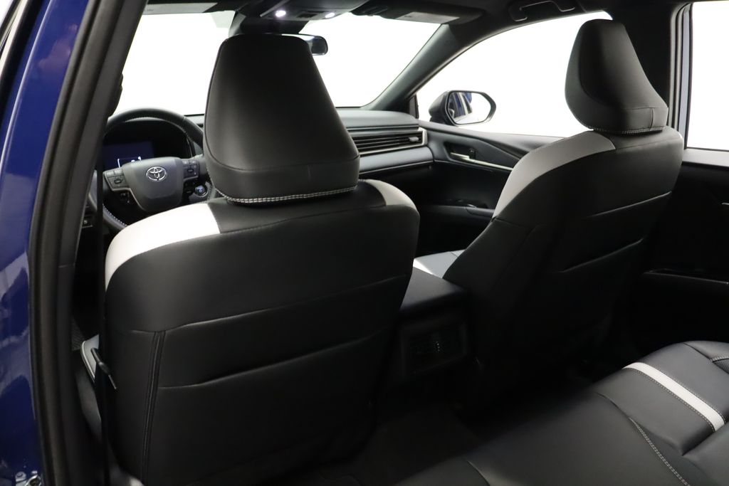 2025 Toyota Camry SE 20